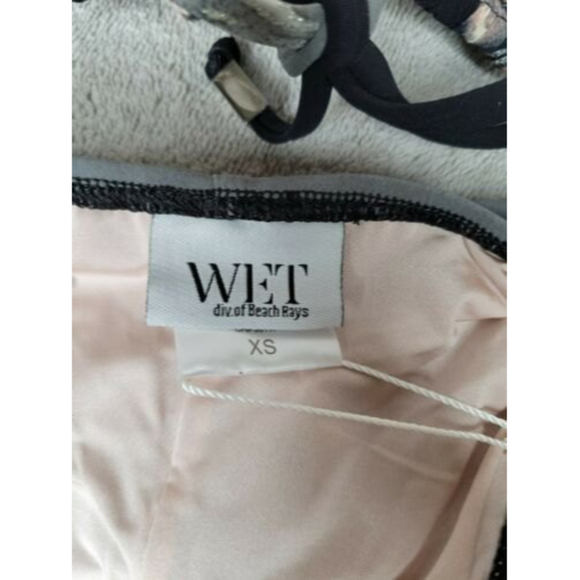 NWT Wet 2-Piece Bikini Black Silver Feather Ombre Detail Triangle Top Size XS - Picture 5 of 8